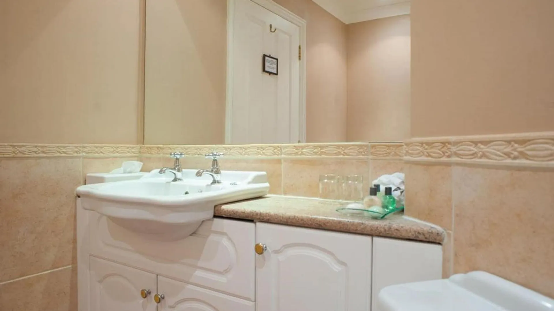 Woodbury Park Hotel